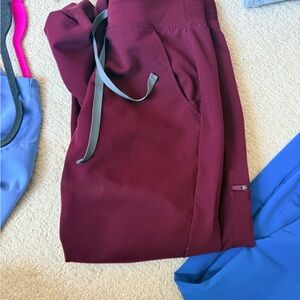 Figs Women's Burgundy Scrub Pants
